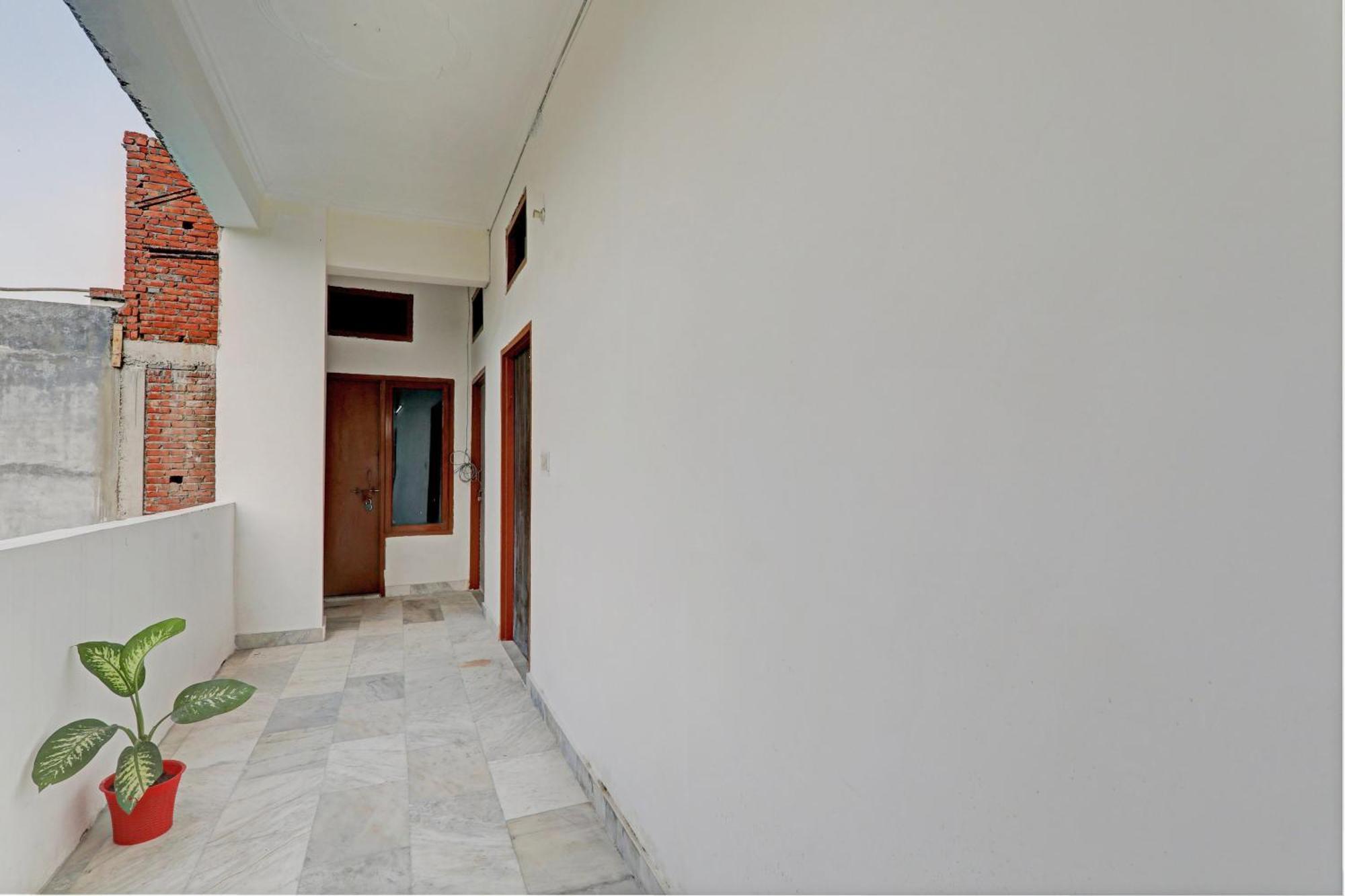 O Siddharth Hotel